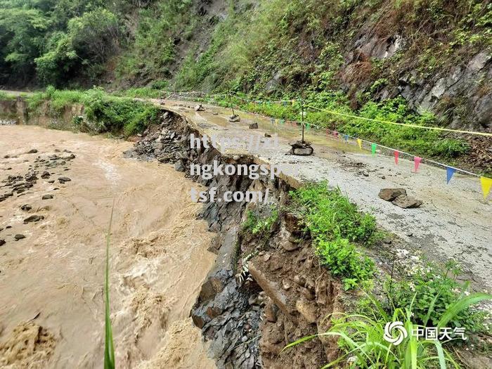 雷暴天气持续，多地交通受阻，部分区域暴雨引发山洪崩塌_